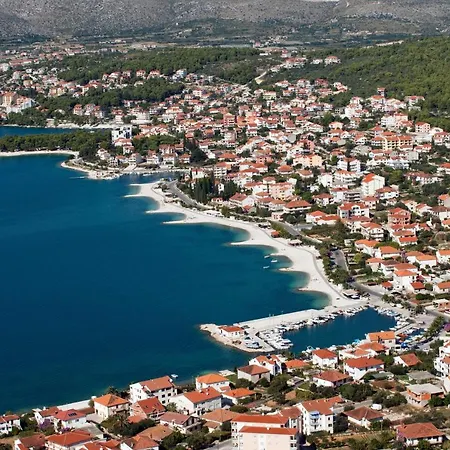 Mirna Trogir