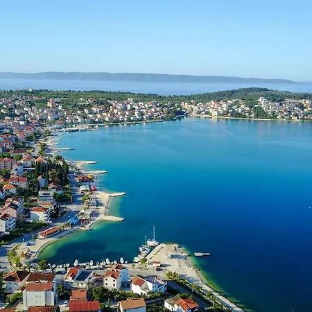 Mirna Trogir
